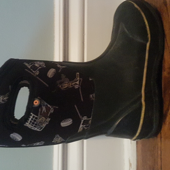 Bogs - Picture 2 of 3